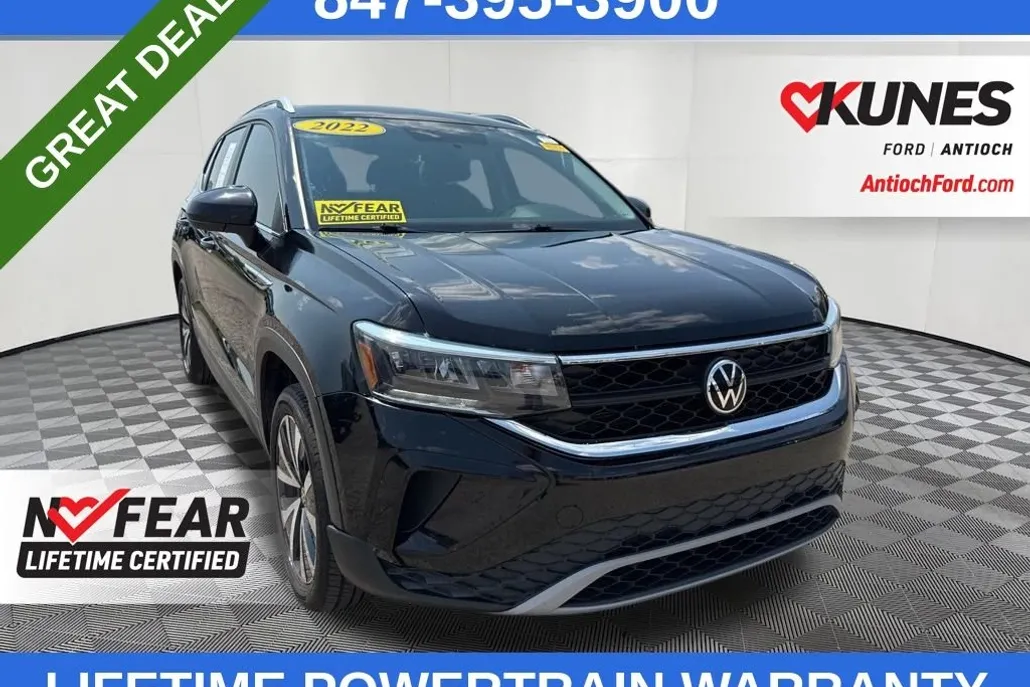 2022 Volkswagen Taos SE photo 1