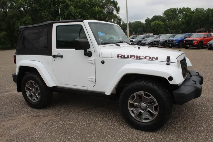 2016 Jeep Wrangler Rubicon photo 1
