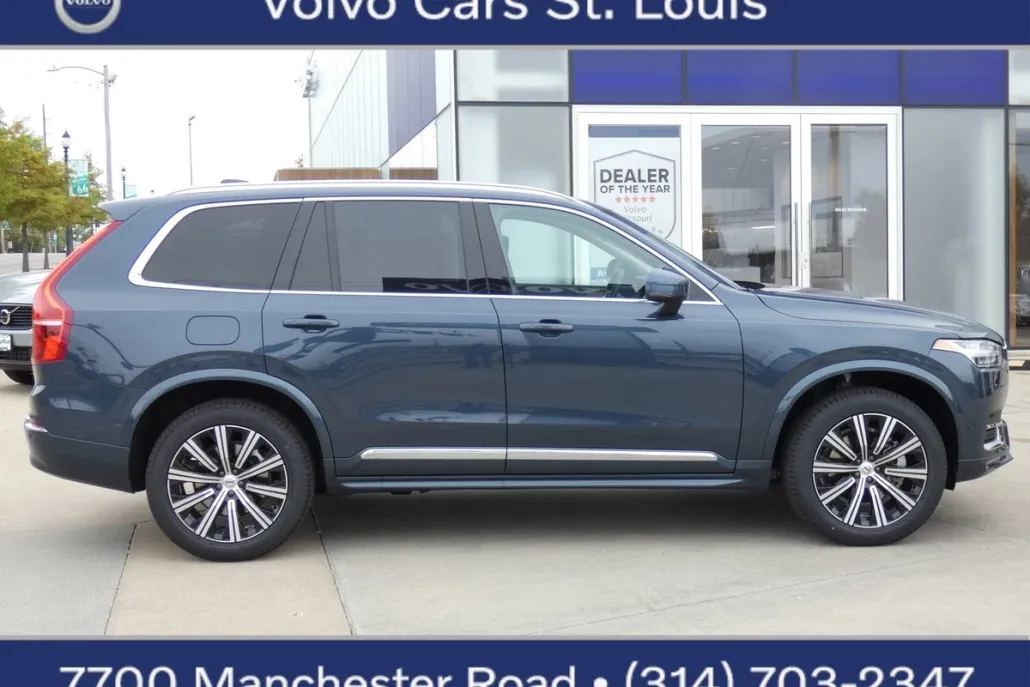 2025 Volvo XC90 Plus photo 1