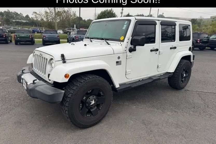2017 Jeep Wrangler Unlimited Sahara photo 1