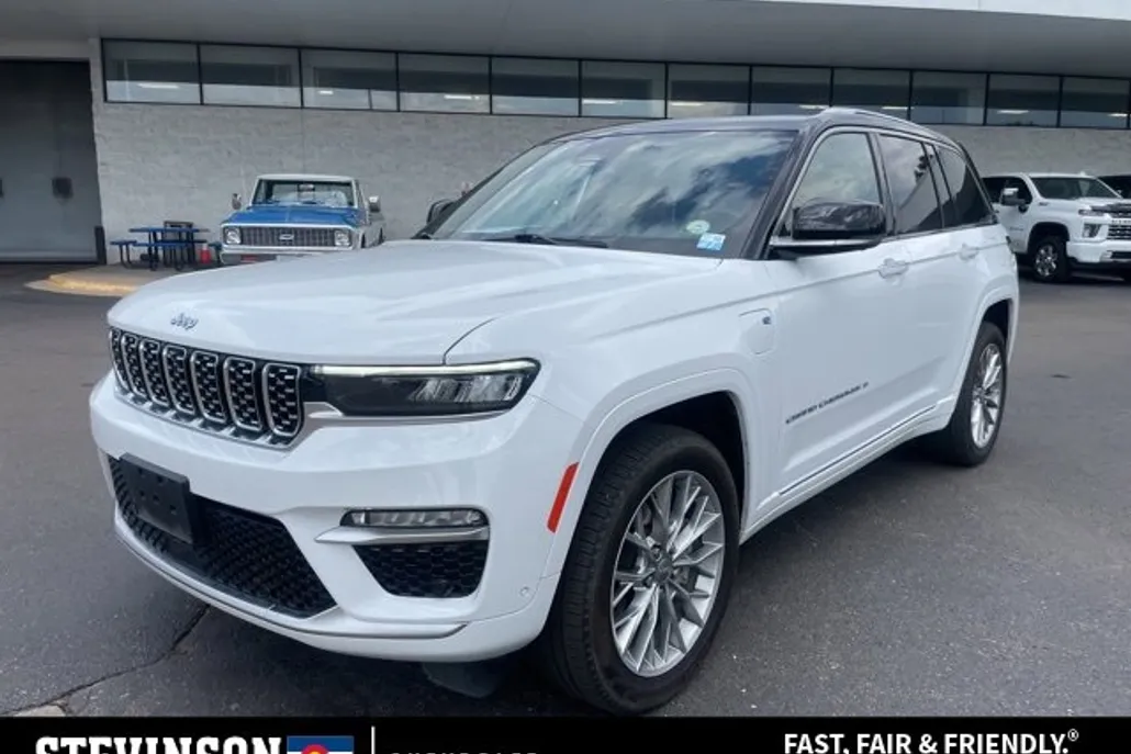 2023 Jeep Grand Cherokee 4xe Summit photo 1
