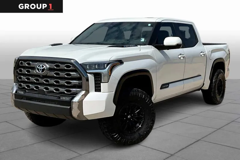 2024 Toyota Tundra Platinum photo 1
