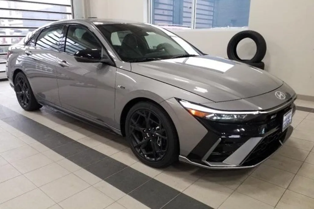 2025 Hyundai Elantra N Line photo 1