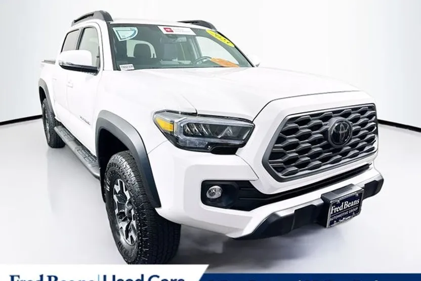 2023 Toyota Tacoma TRD Off-Road V6 photo 1