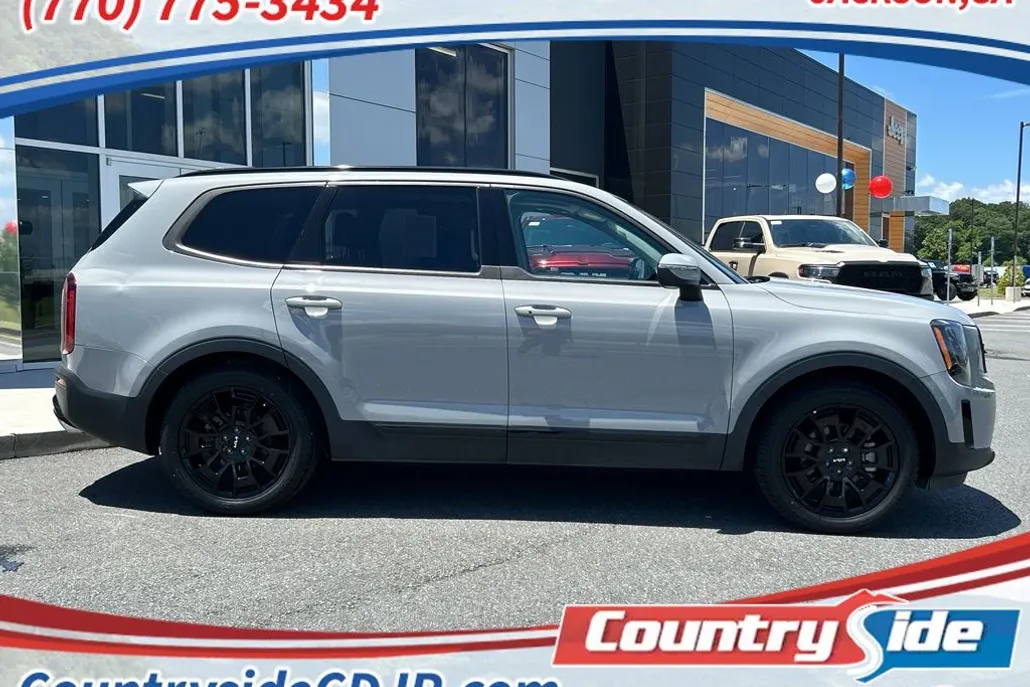 2022 Kia Telluride EX photo 1