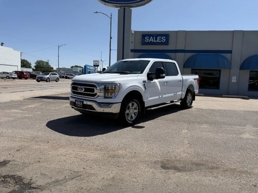 2023 Ford F-150 XLT photo 1