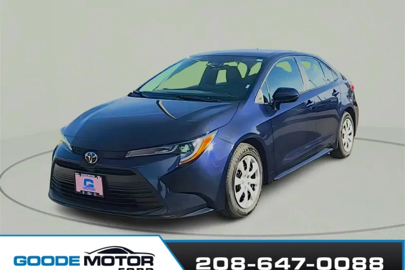 2023 Toyota Corolla LE photo 1