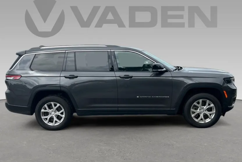 2023 Jeep Grand Cherokee Limited photo 1