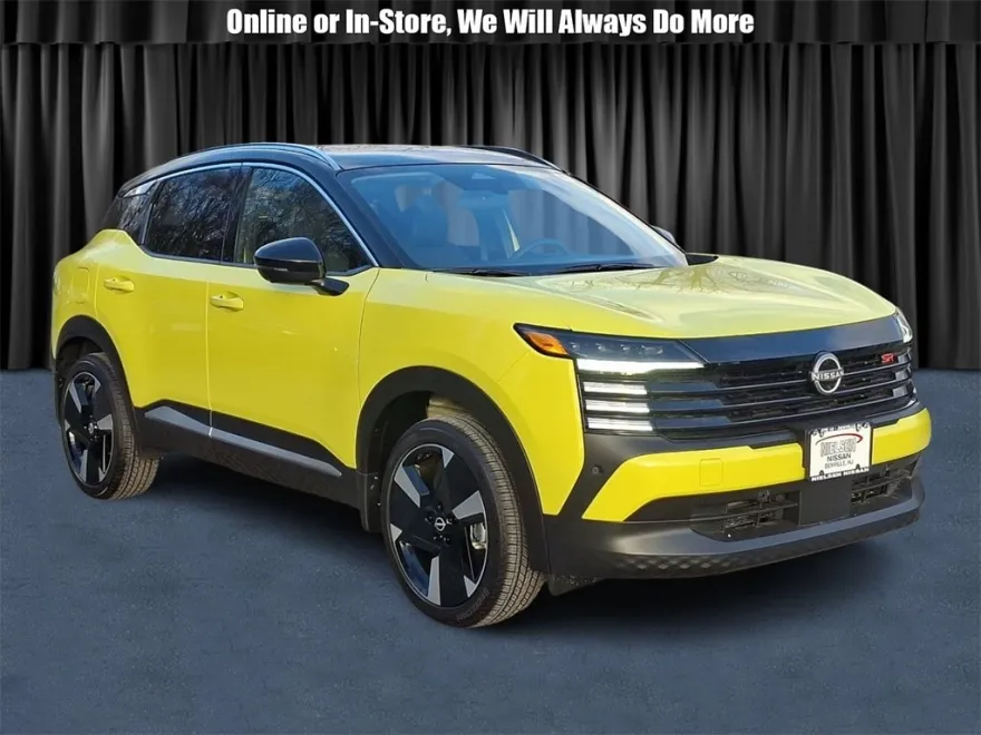 2025 Nissan Kicks SR photo 1