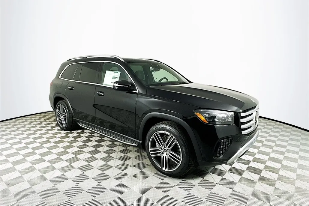 2025 Mercedes Benz GLS 450 4MATIC photo 1