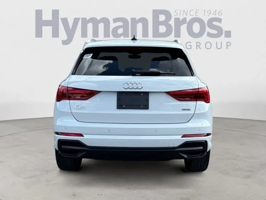 2022 Audi Q3 S line Premium Plus 45 TFSI photo 4