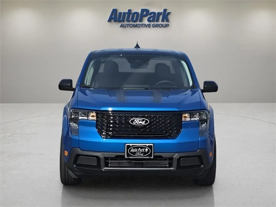 2025 Ford Maverick XLT photo 1