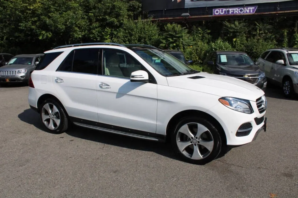 2016 Mercedes Benz GLE 350 4MATIC photo 1