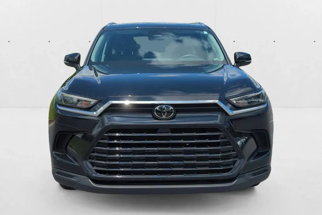 2024 Toyota Grand Highlander XLE photo 1