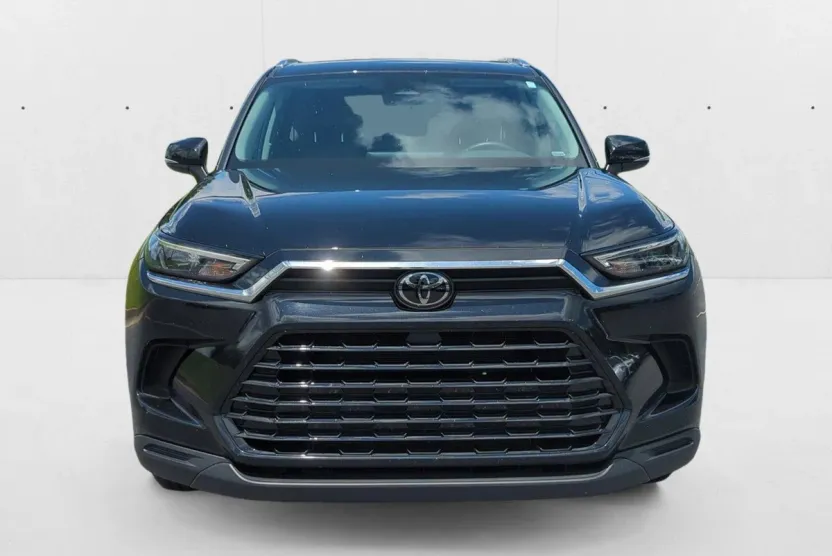 2024 Toyota Grand Highlander XLE photo 1