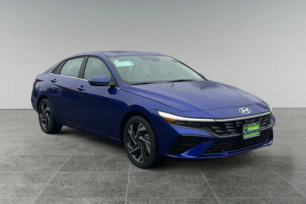 2025 Hyundai Elantra Hybrid Limited photo 1