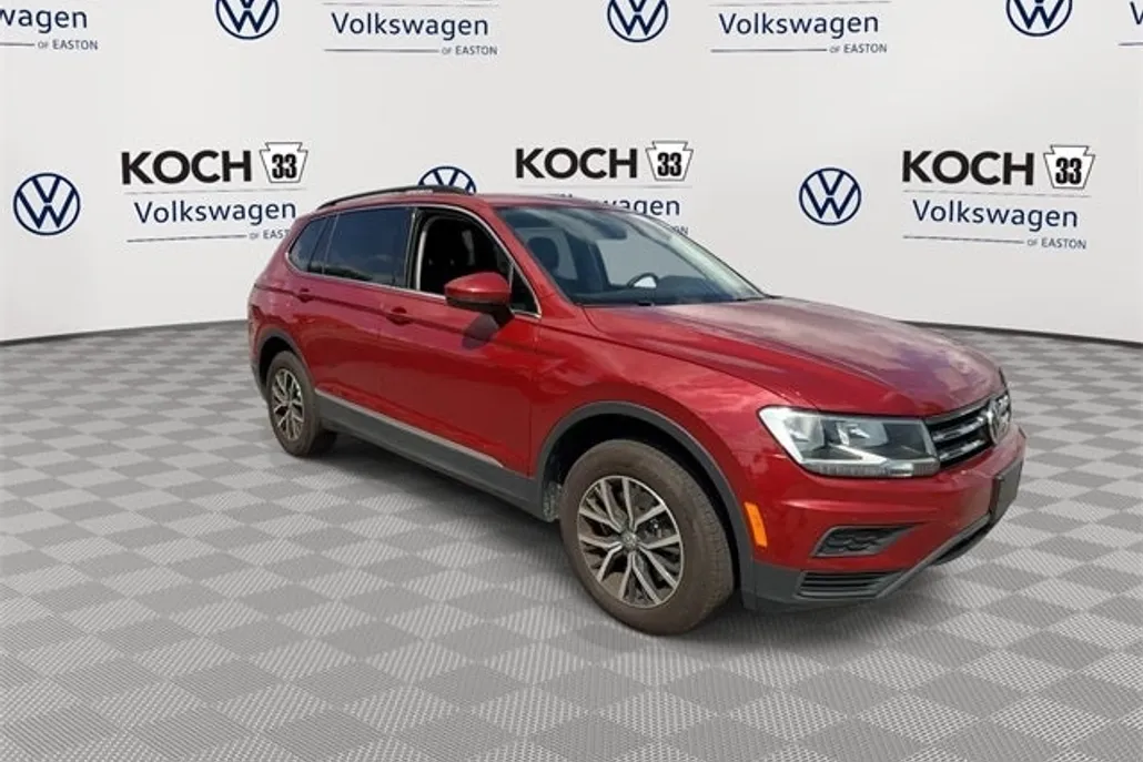 2020 Volkswagen Tiguan SE photo 1