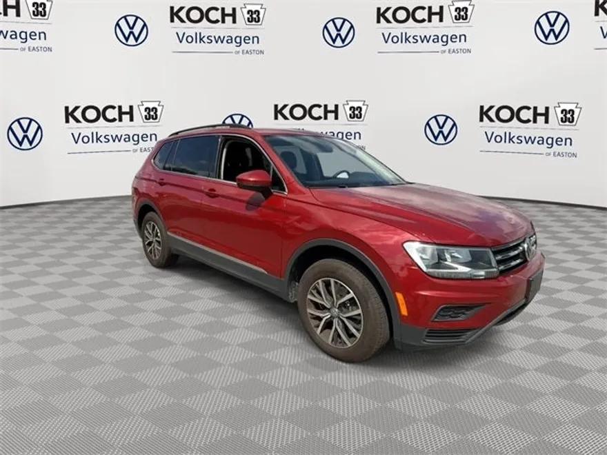 2020 Volkswagen Tiguan SE photo 1