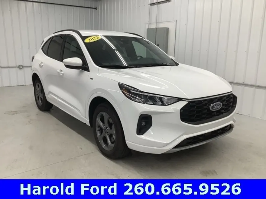 2023 Ford Escape ST-Line Select photo 1