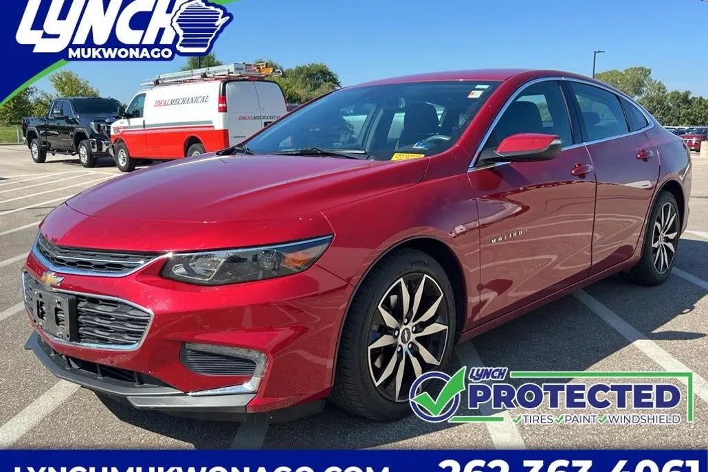 2016 Chevrolet Malibu 2LT photo 1