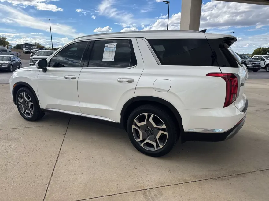 2023 Hyundai Palisade Limited photo 1