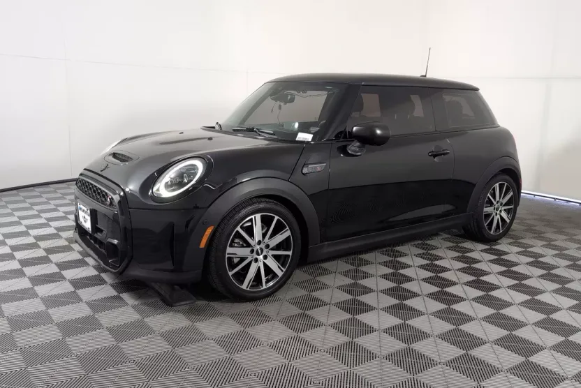 2023 Mini Cooper 2 Door Hardtop S photo 1