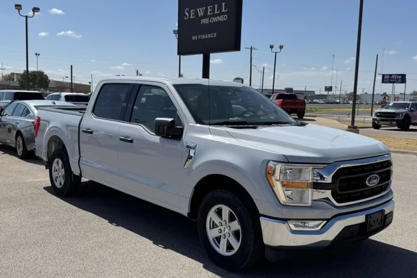 2021 Ford F-150 XLT photo 1