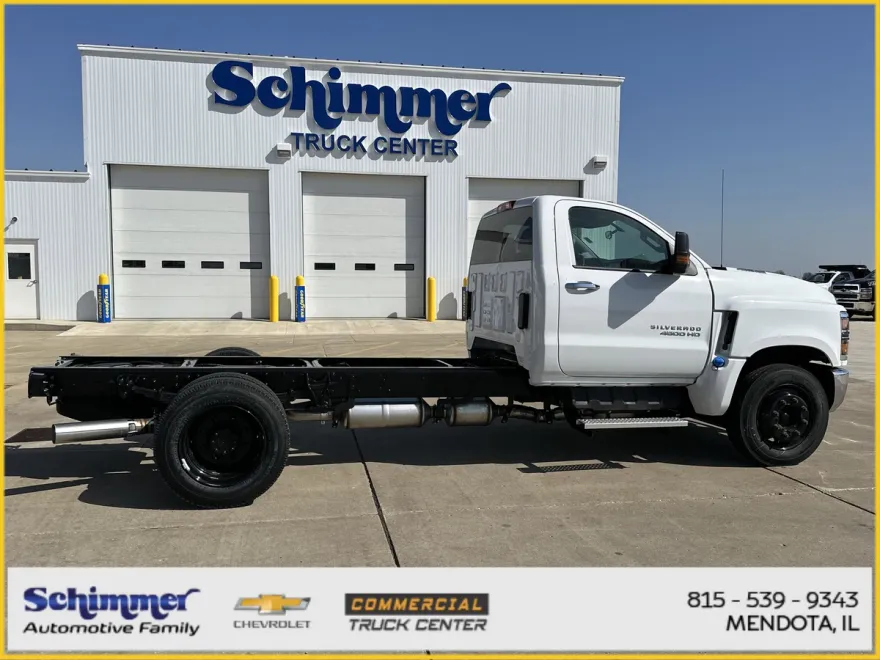 2024 Chevrolet Silverado 4500HD Work Truck photo 1