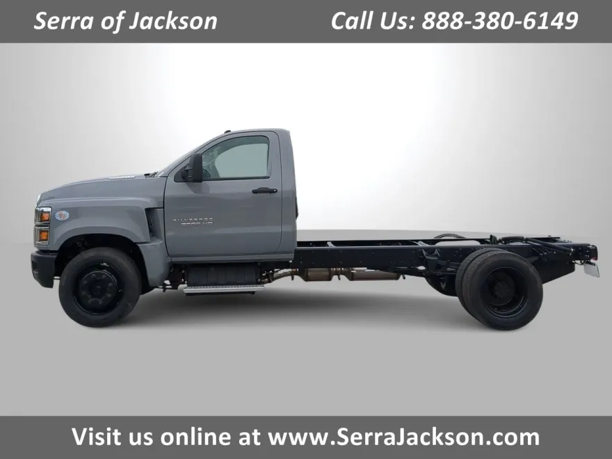 2024 Chevrolet Silverado 5500HD Work Truck photo 1