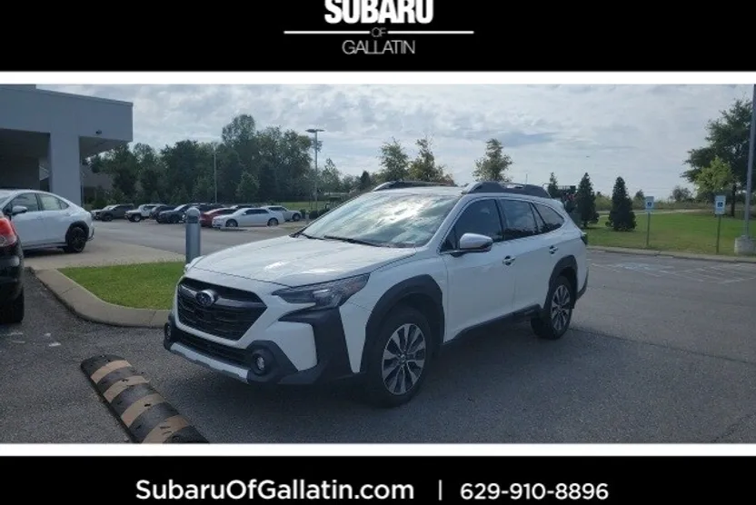 2023 Subaru Outback Touring XT photo 1