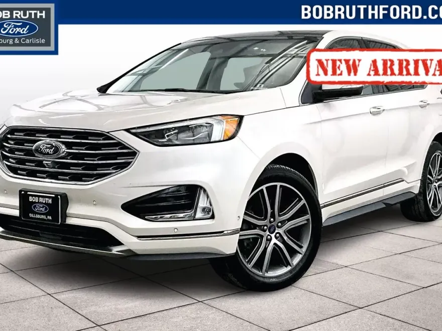 2019 Ford Edge Titanium photo 1