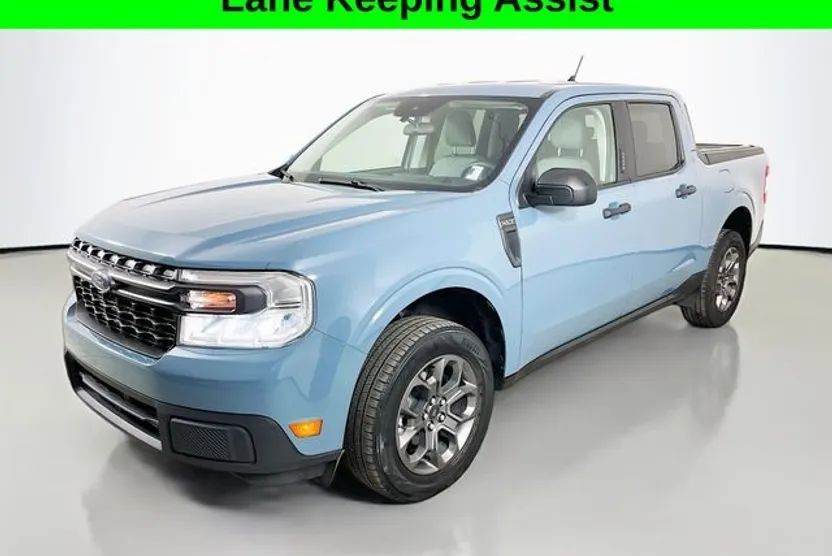 2022 Ford Maverick XLT photo 1