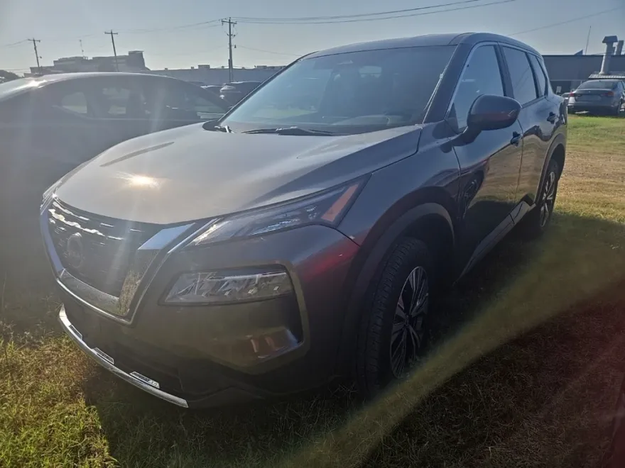 2023 Nissan Rogue SV photo 1