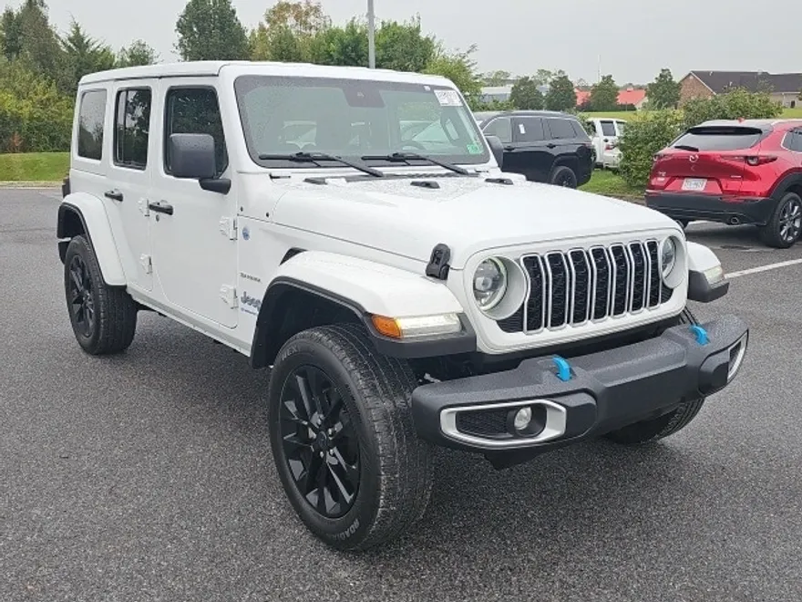 2024 Jeep Wrangler 4xe Sahara photo 1