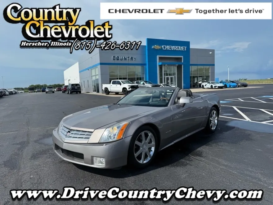 2005 Cadillac XLR Base photo 1