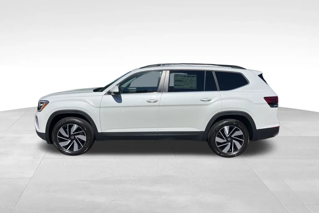 2026 Volkswagen Atlas SE Technology photo 1