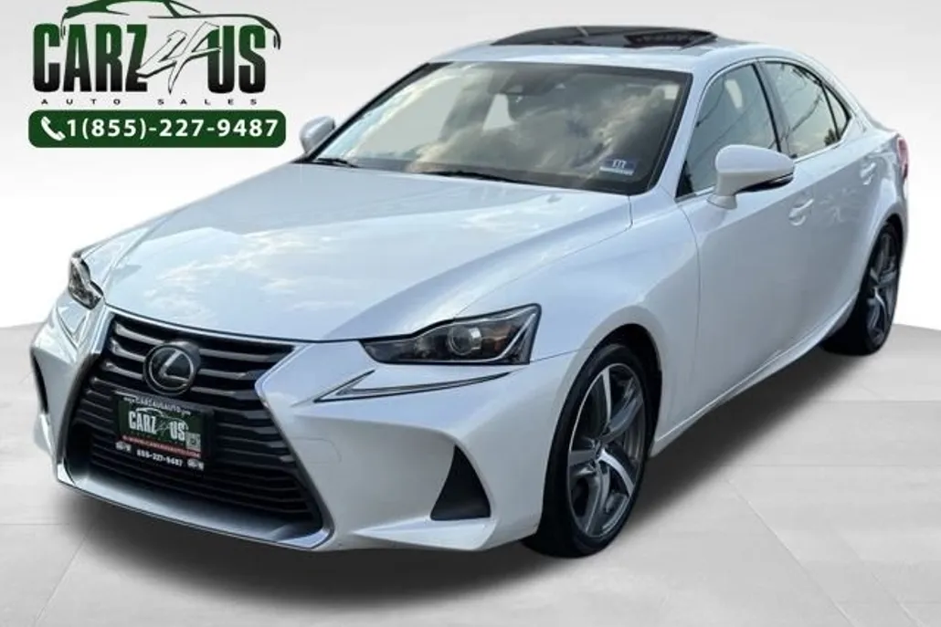 2017 Lexus IS 300 photo 1