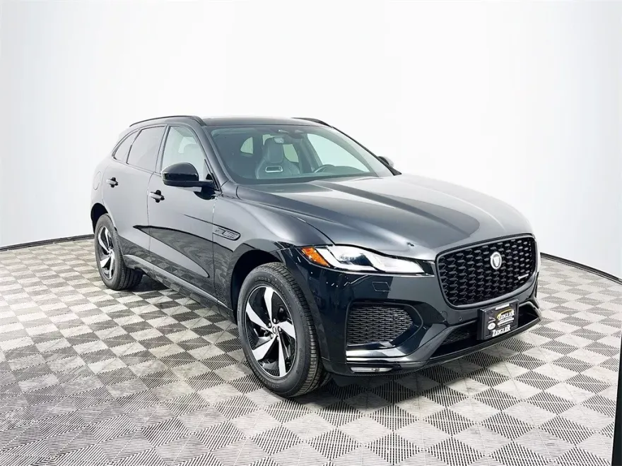 2024 Jaguar F-PACE P250 R-Dynamic S photo 1