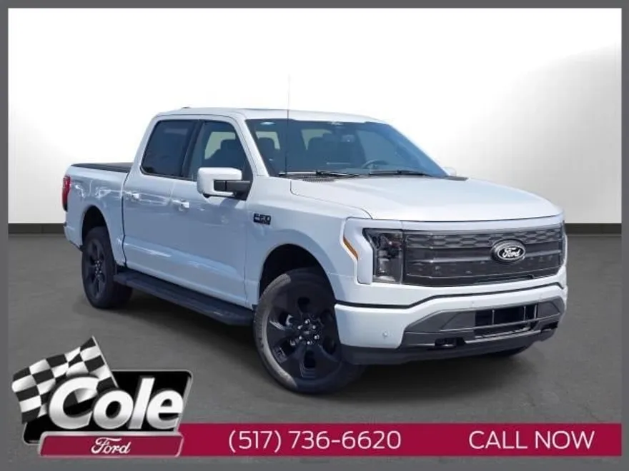 2025 Ford F-150 Lightning Platinum photo 1