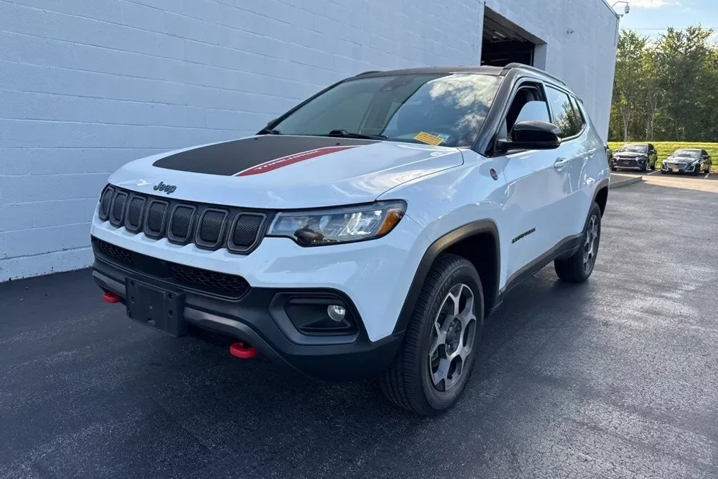 2022 Jeep Compass Trailhawk photo 1