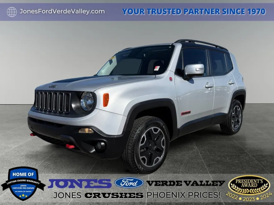 2016 Jeep Renegade Trailhawk photo 1