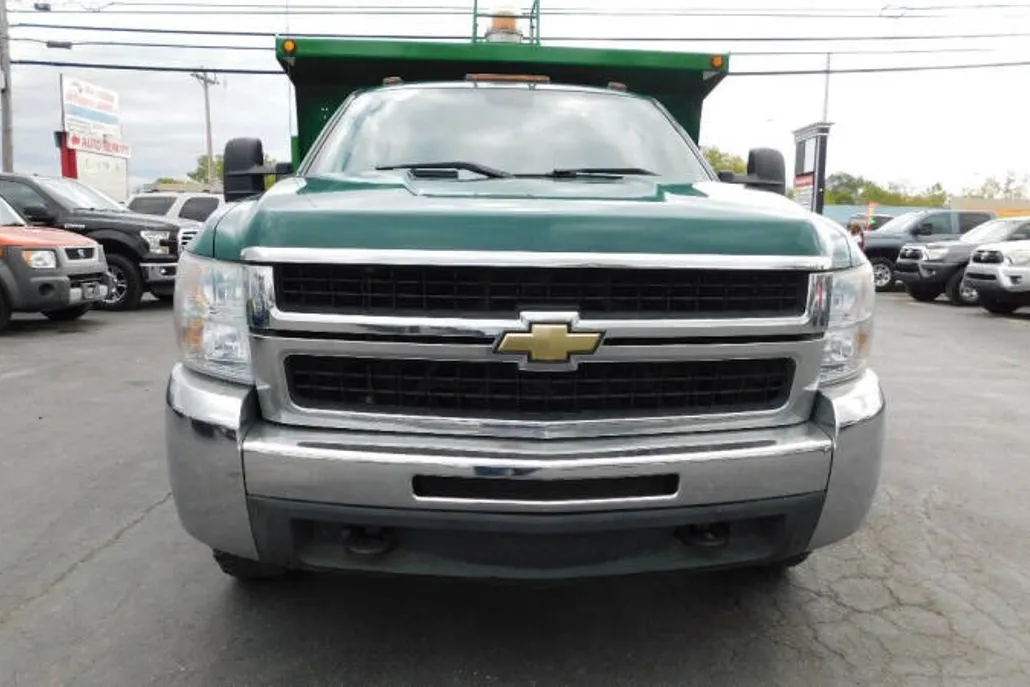 2007 Chevrolet Silverado 3500HD Work Truck photo 1