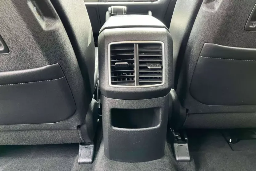 2023 Kia Sportage photo 1