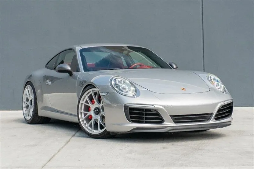 2017 Porsche 911 photo 1