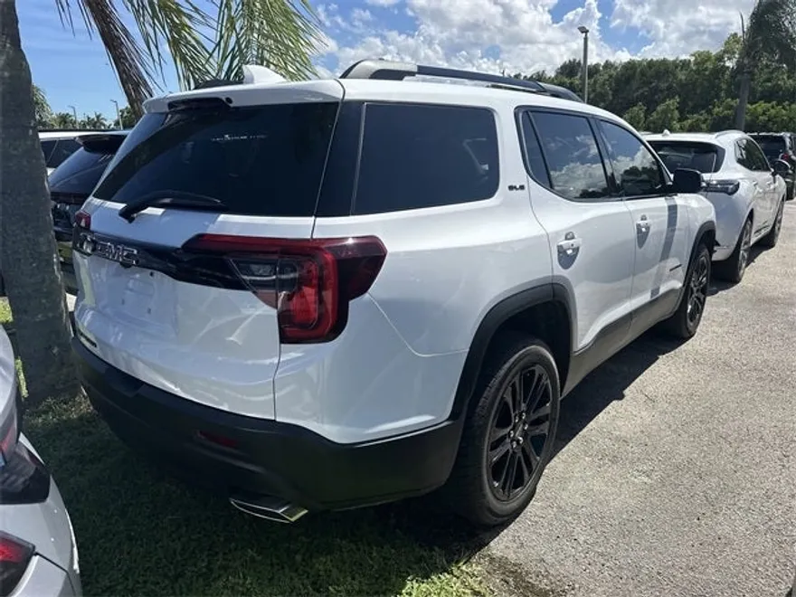 2023 Gmc Acadia SLE photo 1