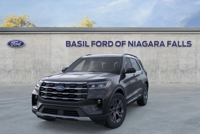 2025 Ford Explorer photo 1