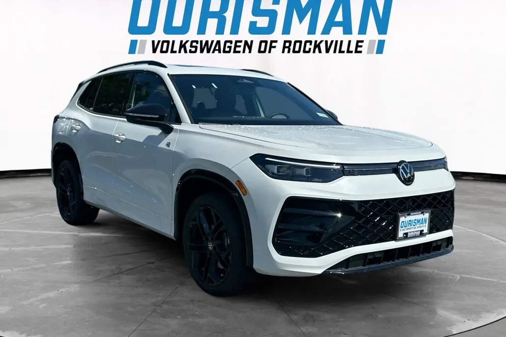 2025 Volkswagen Tiguan SE R-Line Black photo 1