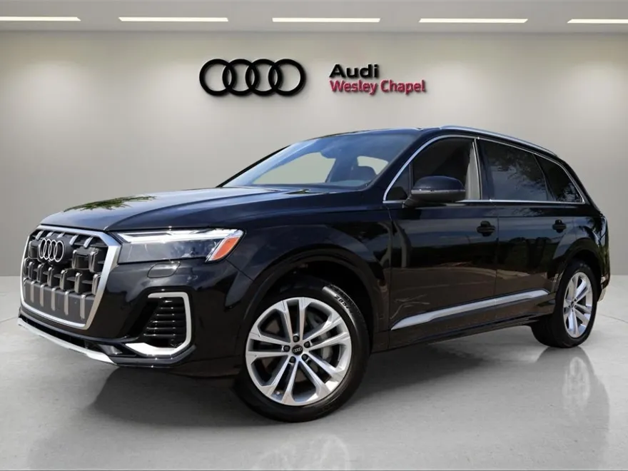 2025 Audi Q7 55 Premium Plus photo 1