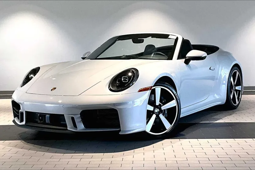 2025 Porsche 911 Cabriolet photo 1
