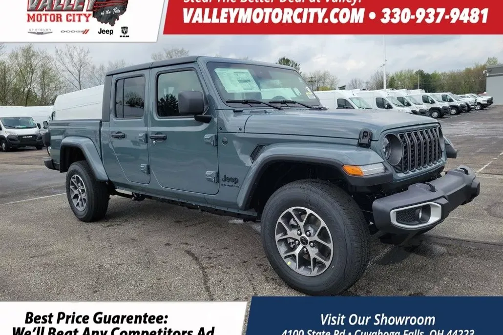 2025 Jeep Gladiator Sport S photo 1